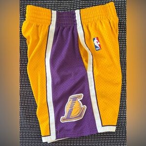 Los Angeles Lakers Mitchell & Ness Vintage Hardwood Classics Basketball Shorts